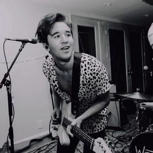 Meet your Posher, Cameron